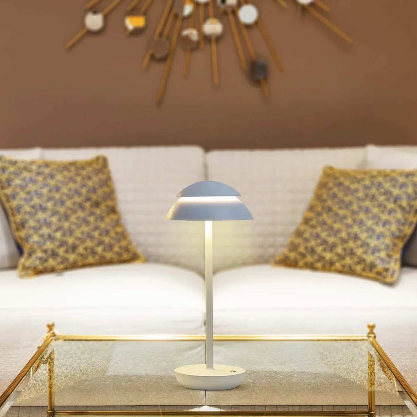 Премиум Лампа с Луминозен Дизайн