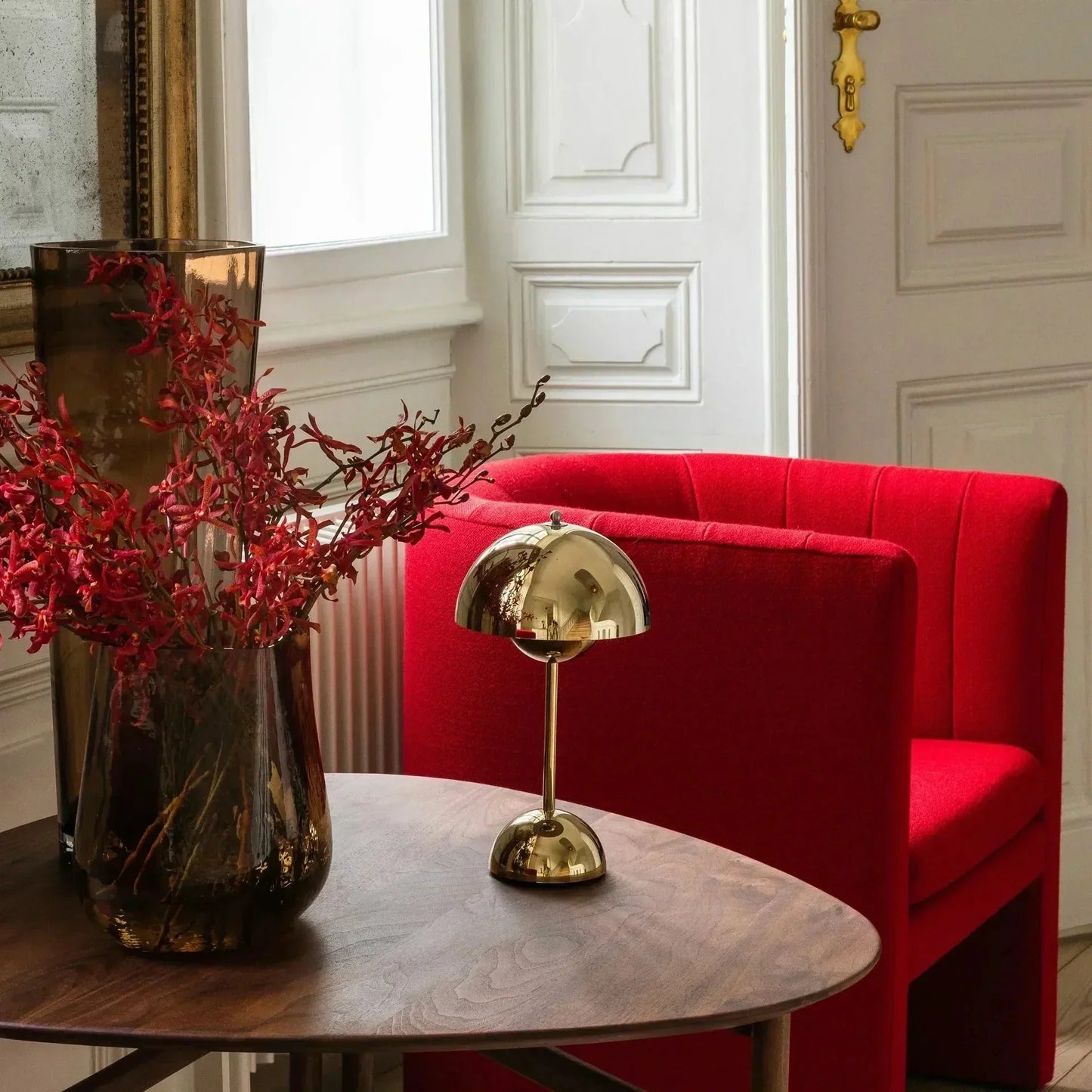 Дизайнерска маса с лампа в стил Амстердам